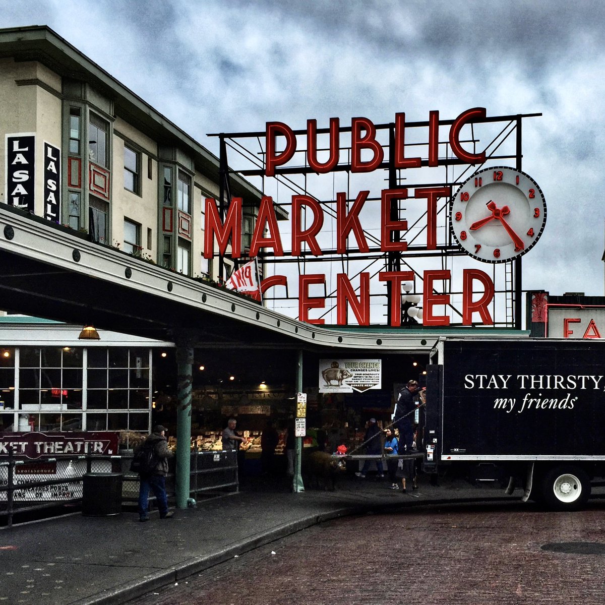 WekivaWild's tweet photo. #AlphabetChallenge #WeekP Pike Place Market, Seattle https://t.co/pJnFVdnU5A
