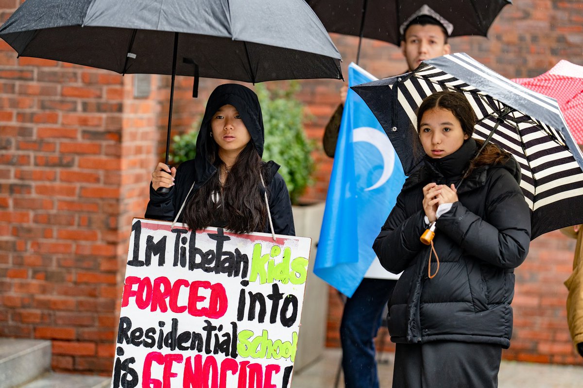 BostonUyghur tweet picture