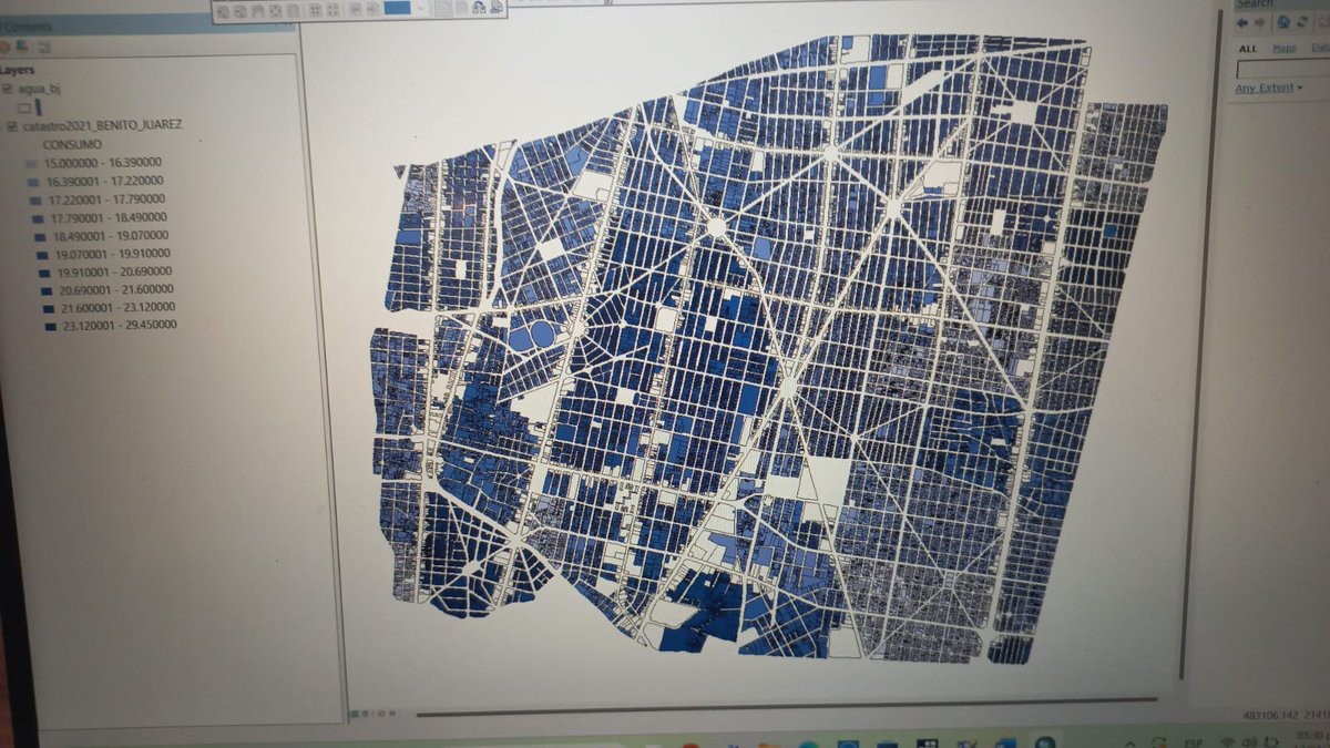 CmorganMtz's tweet photo. En mi trabajo de tesis estoy mapeando el consumo promedio por Colonia Catastral en la Ciudad de México. Este mapa es de Benito Juárez 2021. Claramente Mitikah ha sido una bestialidad en la succión del manto acuífero. #DebateChilango https://t.co/e319nMErSo