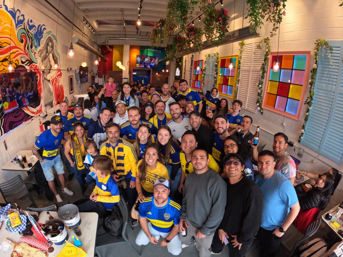 ⚽️💙💛💙 Washington, DC Papá! 

En Lunas de Buenos Aires vivimos la gran victoria de Boca ante nuestro hijos de River.

Gracias a #LaMejorHinchadaDelMundo

#Hacetesocio
#conquistandoelmundo
#consuladosbocajrs
#sociointernacional
#siempreBOCA #DCesdeBOCA #bocaesmundial #azulyoro