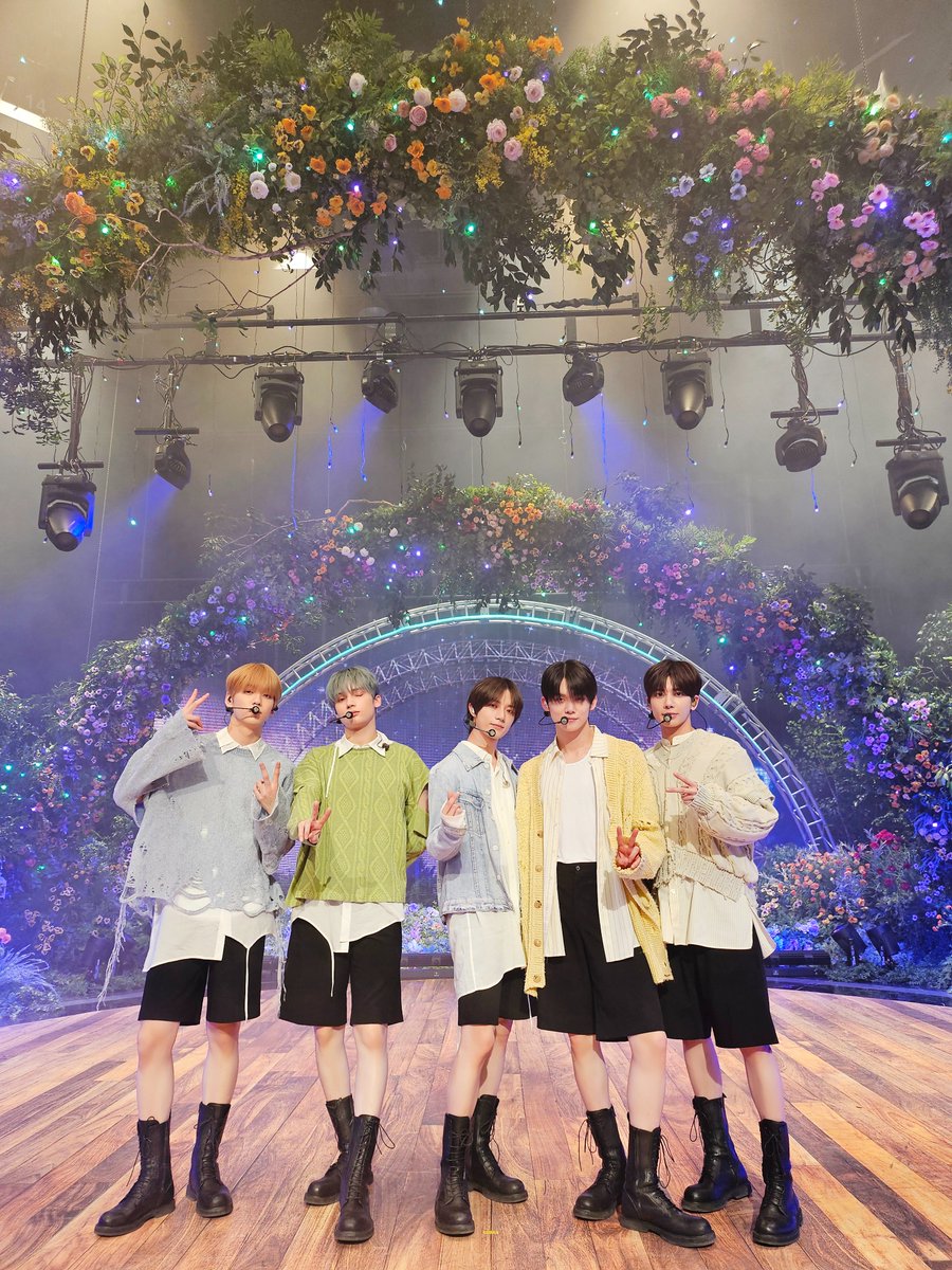 今日のTXT] 240427 #TOMORROW_X_TOGETHER Venue101 Presents TOMORROW
