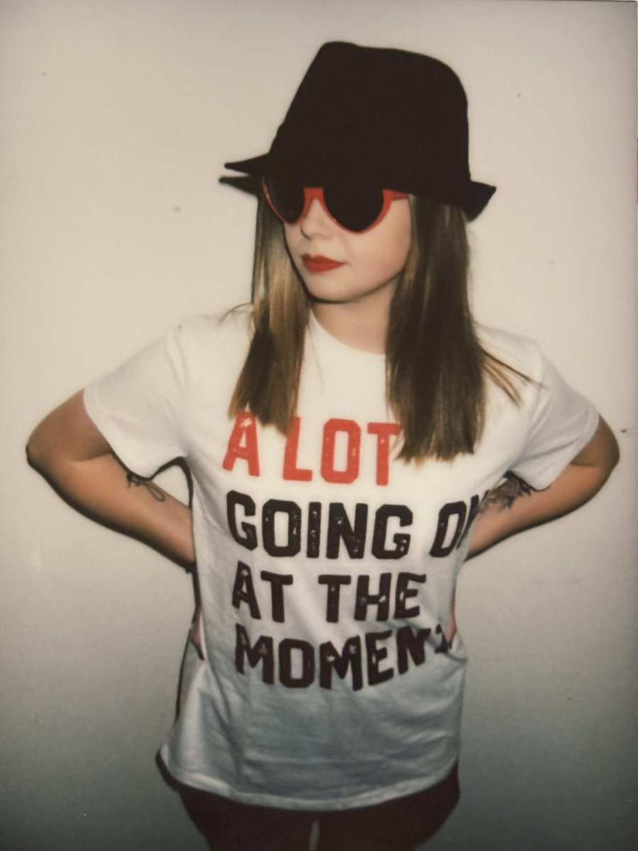 tsfansince06's tweet photo. Idk about you but I’m feelin 22! ♥️ 
@taylorswift13 @taylornation13 

#imfeelin22 #TaylorSwift #taylorswiftred #22ndbirthday https://t.co/Cx4KE1c90w