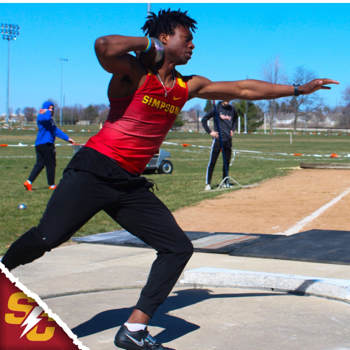 Ulysses Patterson won the decathlon at the Augustana Meet of Champions over the weekend, scoring 6,513 points! Patterson is now fifth in DIII this season in the event, while also moving into fifth all-time in school history. 📰 tinyurl.com/ek3mexh7 #rollriversTF