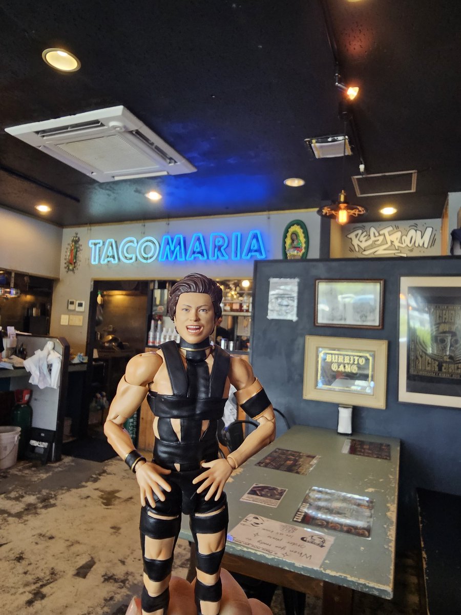 aomai_goods's tweet photo. 沖縄聖地巡り①
タコマリアさん
西川貴教セット『タコス全種、ナチョス、セビーチェ、マルガリータ』
トルティーヤがもちっとしていて美味しいです♪いろんな種類のタコス食べられるのもいいね✨
また食べに来たい
#TACOMARIA https://t.co/k5asRaeK6o