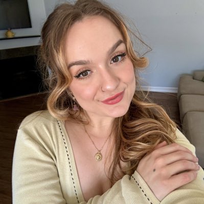 serenitayta's tweet photo. #NewProfilePic hey!!! https://t.co/Pcs6H2zcid