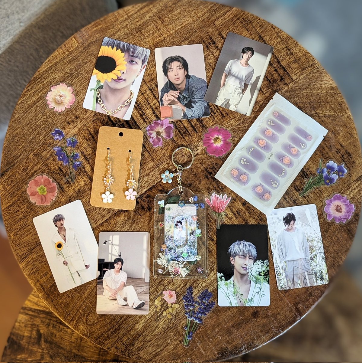 💙🌸 Wild Flower Giveaway #1 🌸💙 🌏 Open WW ☝️ 1 winner 📆 Closes April 22 at 9pm PST ❤️ Like/RT to enter  Please read GA rules/info post before entering: twitter.com/rompekoobeza/s…