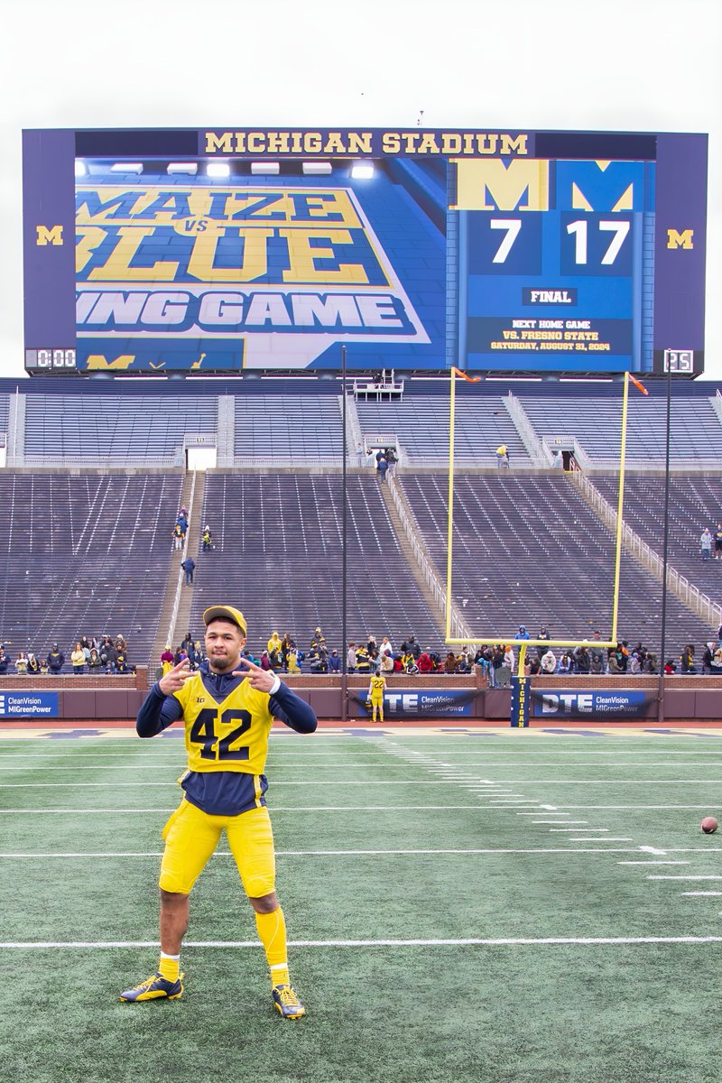 <a href="/tjgxy7/">whatab42</a> #goblue 420 spring game