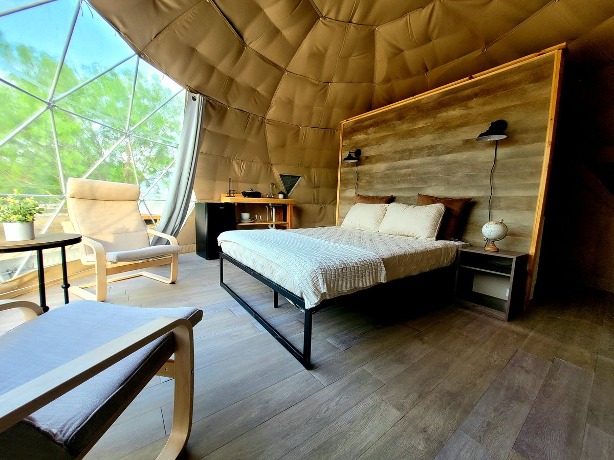 Geodomesostx's tweet photo. You Deserve to Travel ✈️ #geodomesofsouthtexas #gostx #strawberryfestival #glamping #travel #vacation #adventuretime #romance #romantic #getaway #Texas #lake #fun #love #explore #experience #bucketlist https://t.co/7HQZIDNEPz
