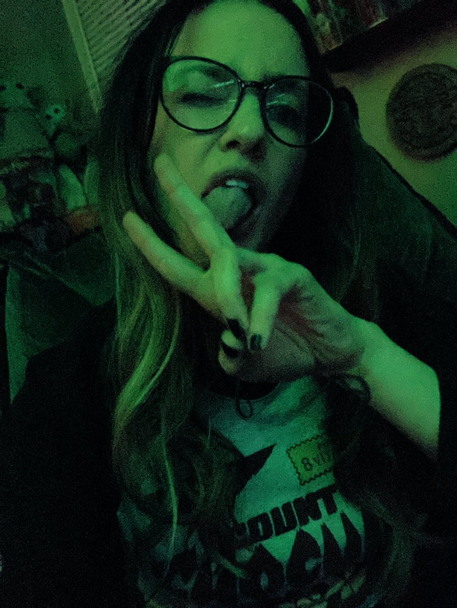 Alonna Lee 🎃 tweet media