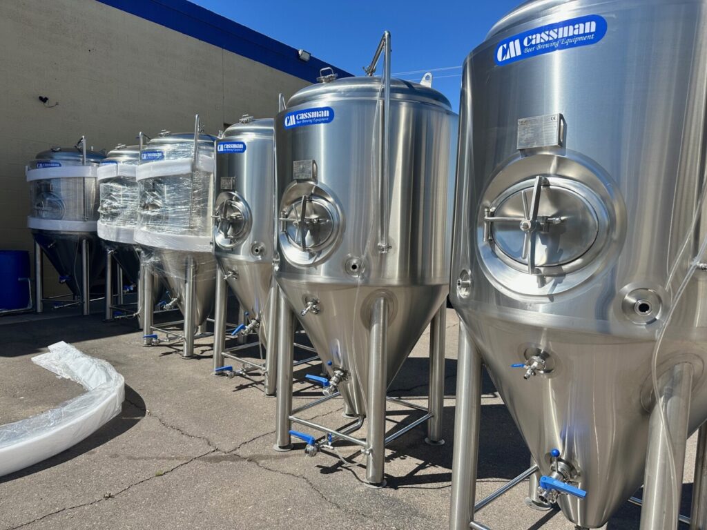cassmancarry's tweet image. Cassman unitanks has arrived in the United States.
#unitank #fermenter #brewery #beer