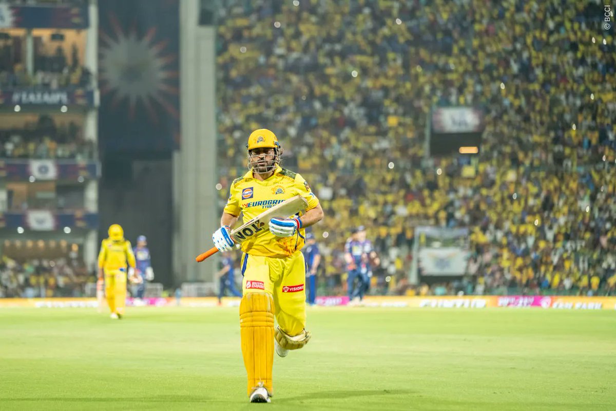 MS Dhoni has hit 144 sixes from the 18th to 20th over in IPL history. 🐐

- Most by anyone in the history of the league, The Greatest.