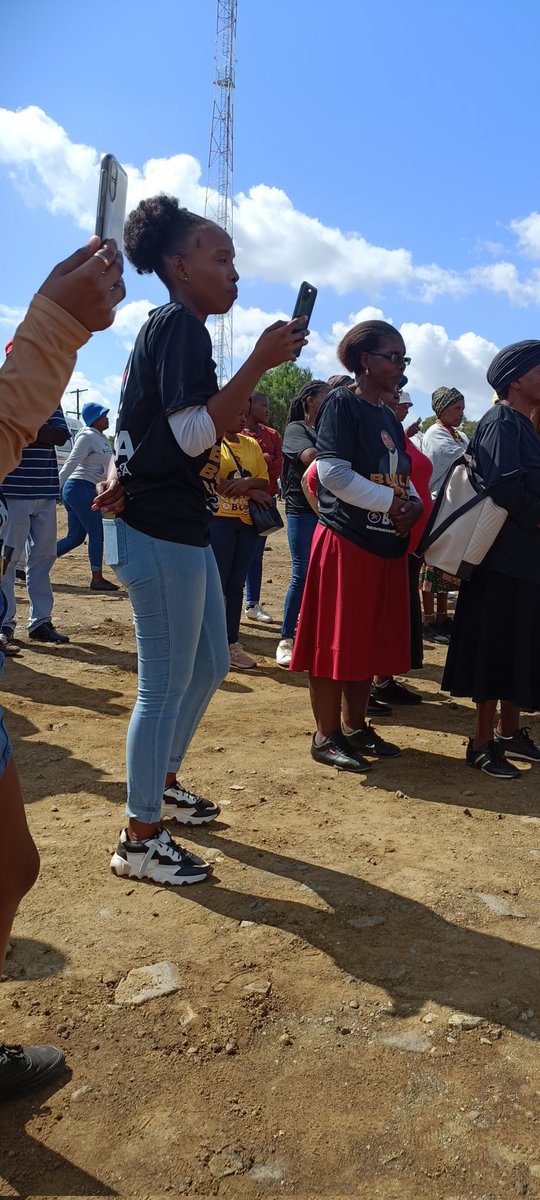 VoicePeople2024's tweet photo. @IECSouthAfrica Vote for Change ❤️ Vote BOSA ✊🏽 https://t.co/89dOE2ZSLK