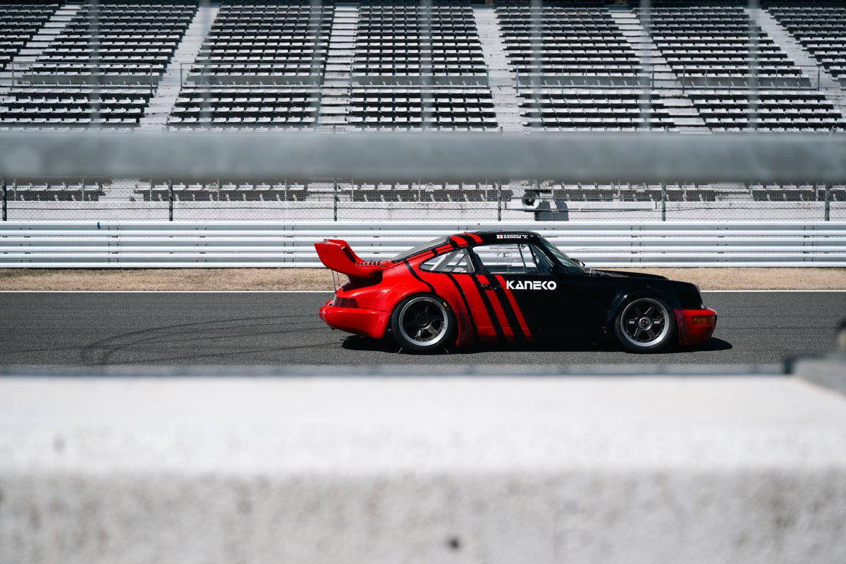 高橋国光や土屋圭市らレジェンドが駆った、世界に一台のターボGTアメリカ
.
🔻 1993 Porsche 911 Turbo 3.6 GT America
🍂 秋頃の「City Circuit Tokyo Bay Auction」に出品予定
.
＜詳細🇺🇸編＞
アメリカのIMSA GT選手権のGTSクラスに参戦するべく製造されたのが、1911 Turbo 36 GT…