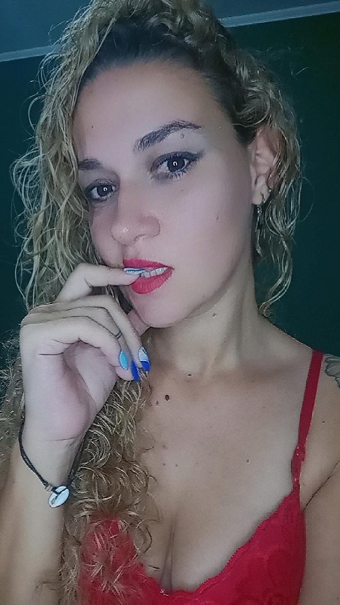 fanyliones's tweet photo. fany of free 
https://t.co/cotQgPxbBR

Follow me daddy 💥🔥
#onlyfans_girl #onlyfanscreator #onlyfans #onlyfansbebe #only18 #onlyfanspromo #Miami #USA #onlyfansgirl https://t.co/HcNmYK56tI