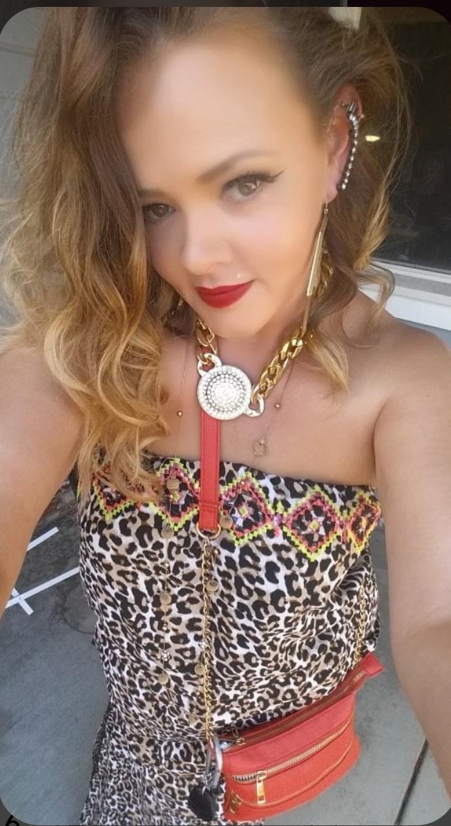 Springrain77's tweet photo. Just me 💋 😘
#makeupyourmind #makeup #fashion #fashionblogger #hairstyletutorial #SelfieSunday https://t.co/yxPkXnGF2g