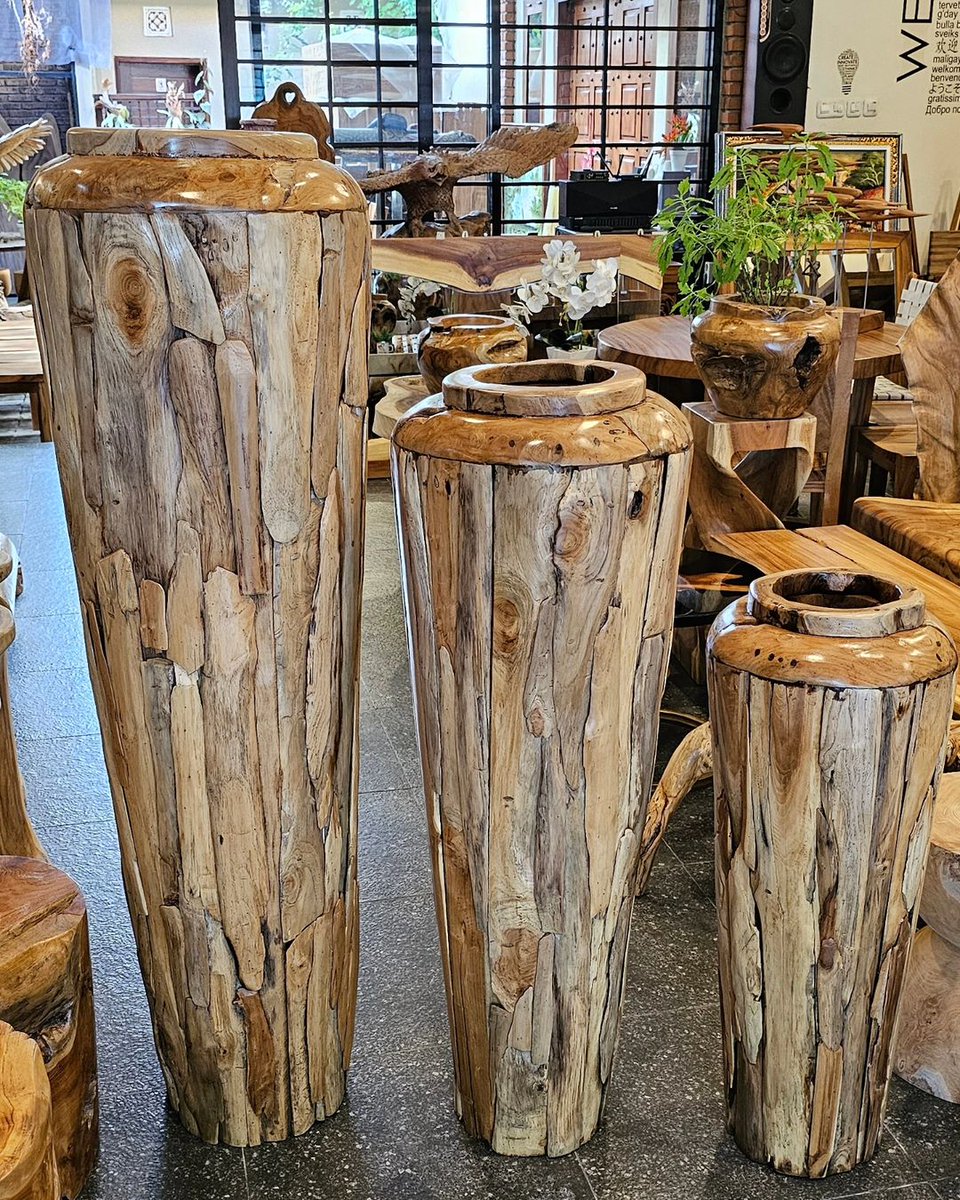 Stunning Wooden Vases, crafted from recycled teak wood. Available in 3 sizes,
150x45cm,
120x40cm
90x35cm
We can customize. Fair prices & global shipping. Contact for details. #woodworkingtips #sculpture #driftwood #woodworking #DIY #interiordecor #furnituredesigner #woodshop