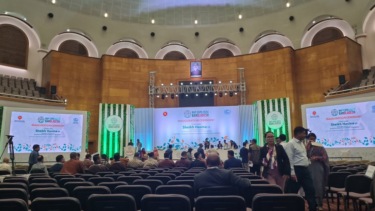 3mpereira's tweet photo. Today, @UNmigration is honoured to be attending in #Bangladesh the @UNFCCC first day of #NAPExpo24 to once more advance the need to ensure that #HumanMobility in its diferent forms - #migration, #displacement and #PlannedRelocation is considered for an effective #Adaptation https://t.co/cS5WYE8lCL