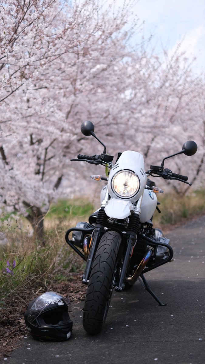 つきなみですが…
#第15回BMWBIKESフォトコン
#bmwmotorrad 
#rninet 
#バイク写真部 
#バイクのある風景