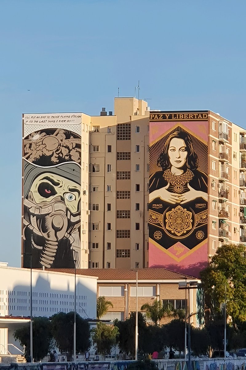 Bo día
#Málaga
#streetart #urbanart #viaxes 
#streetphotography #graffitiart #viagem #urban #streetstyle #artwork #travel #painting #mural #wallart #arte #contemporaryart #voyage #streetarteverywhere #instaart  #artepública #publicart #art