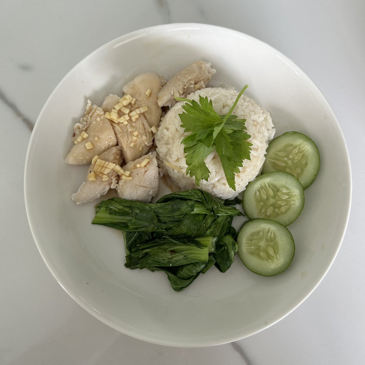 I MADE HAINANESE CHICKEN RICE FOR THE FIRST TIME (It tastes good👍 mum approved)