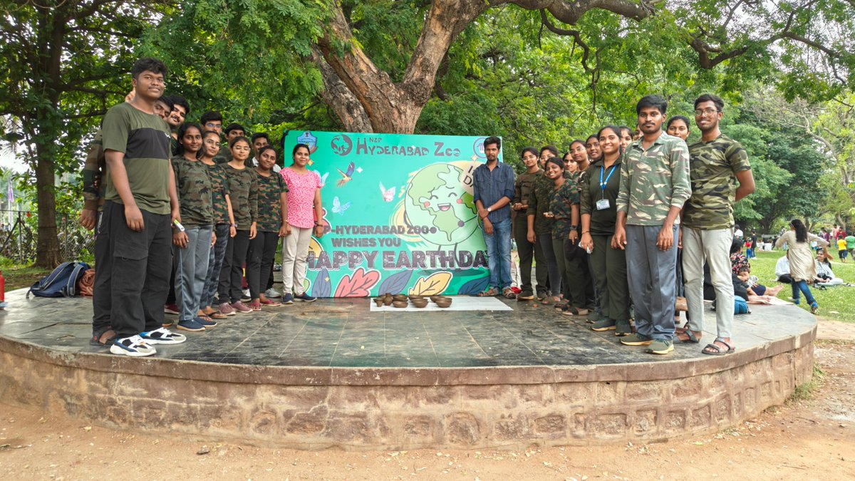 On the occasion of World Earth Day, NZP-HyderabadZoo has organized a pottery workshop for its visitors. Visitors liked the concept and participated with enthusiasm. @pargaien @dobriyalrm @HarithaHaram @IFSSunil @FCRIHyderabad