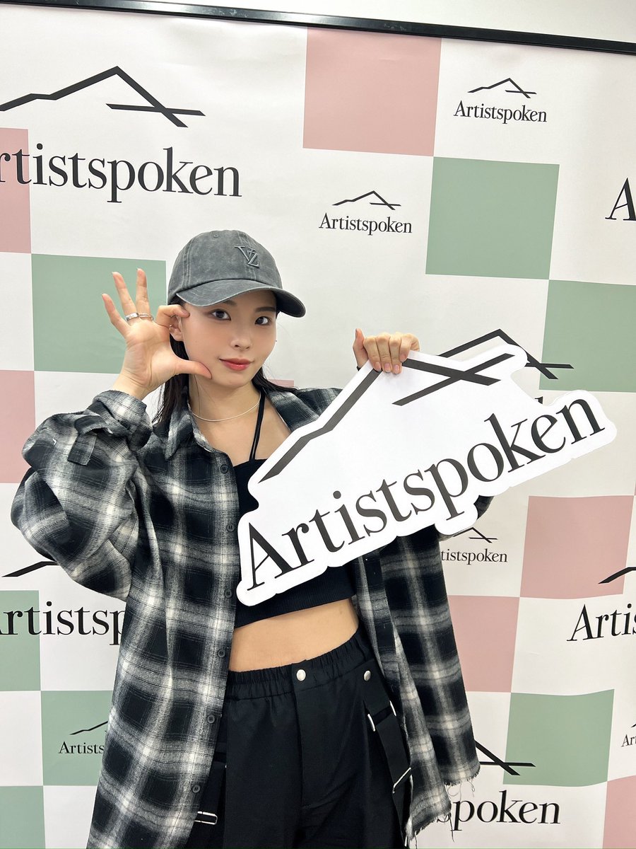 憂鬱な月曜日も… #川口ゆりな となら頑張れる🥺🫰💖 ご視聴はこちら⇩ artistspoken.page.link/NShG お昼にゆりなちゃんの声でリフレッシュして午後も頑張りましょう🥺！！ #今日は特別に写真2枚も挙げちゃいます！ #川口ゆりなのヒュッゲに過ごす金曜日 #ヒュッゲに過ごす金曜日 #ゆりしす…