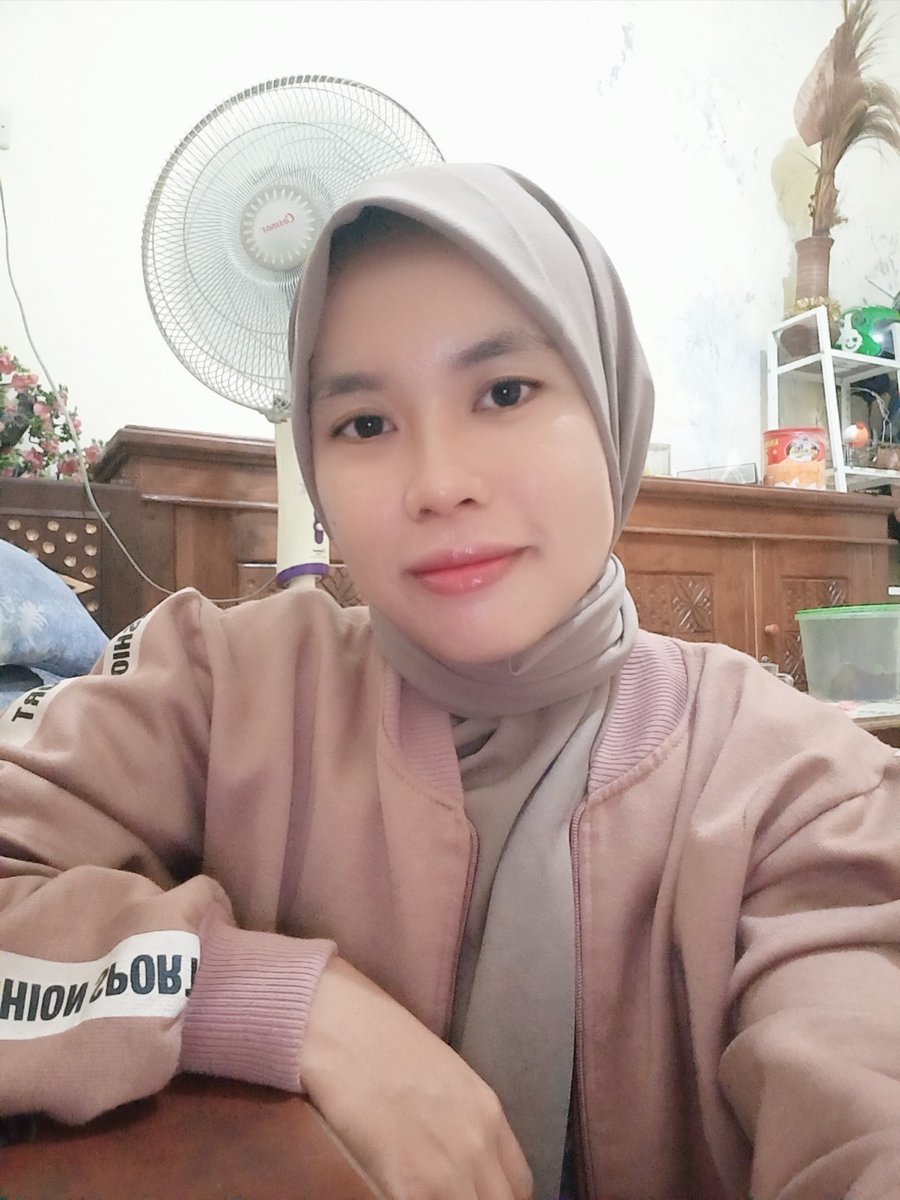 Happy monday
Happy working sayang 🥰