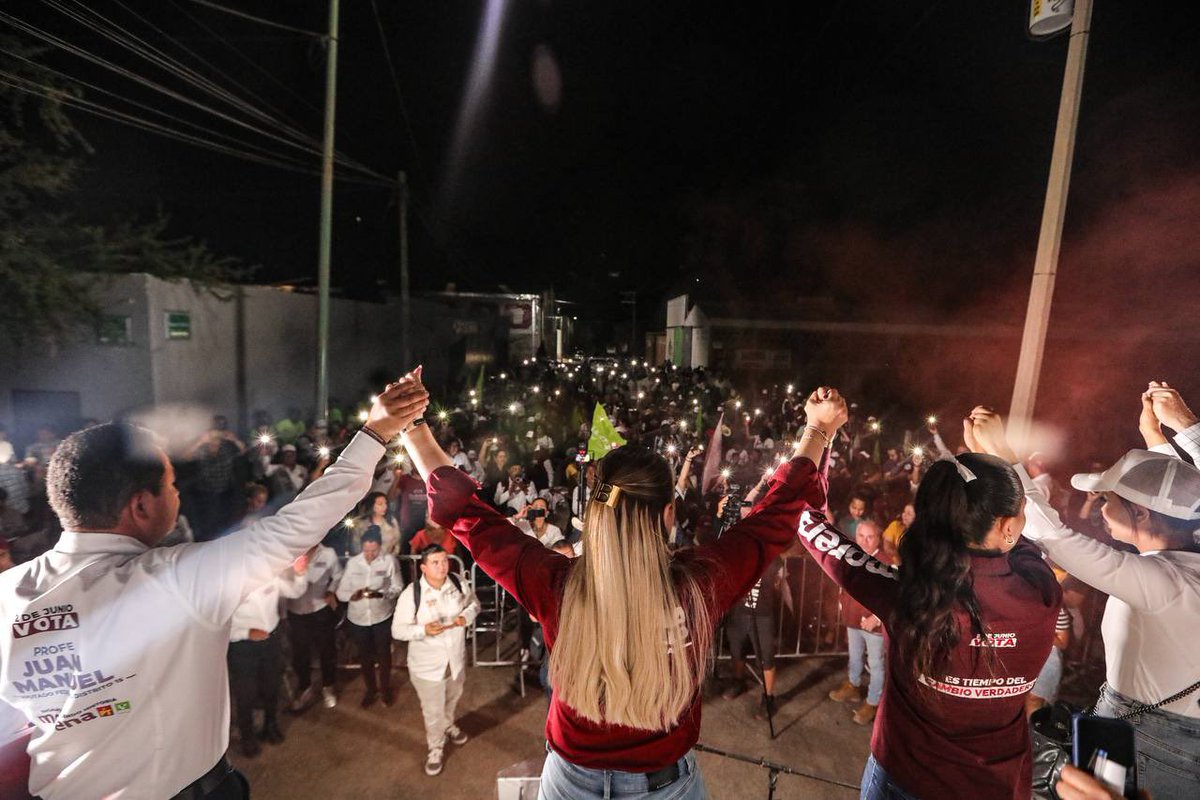 ¡Qué bonito es Atotonilco! 🤩 Y qué lástima que el gobierno estatal lo ha abandonado, ¡pero eso ya se acabó! Porque con el #CambioVerdadero habrá salud, educación, trabajo y las condiciones necesarias para que ustedes vivan en paz y en bienestar.

¡Que viva Atotonilco! ¡Que viva