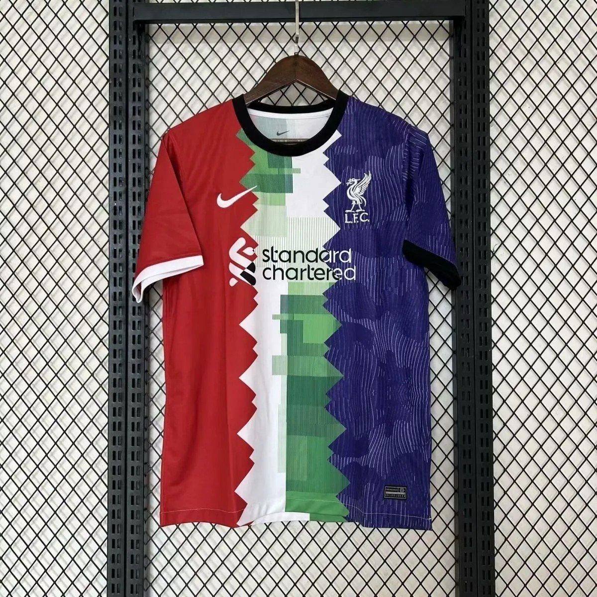 Snake Store tweet media