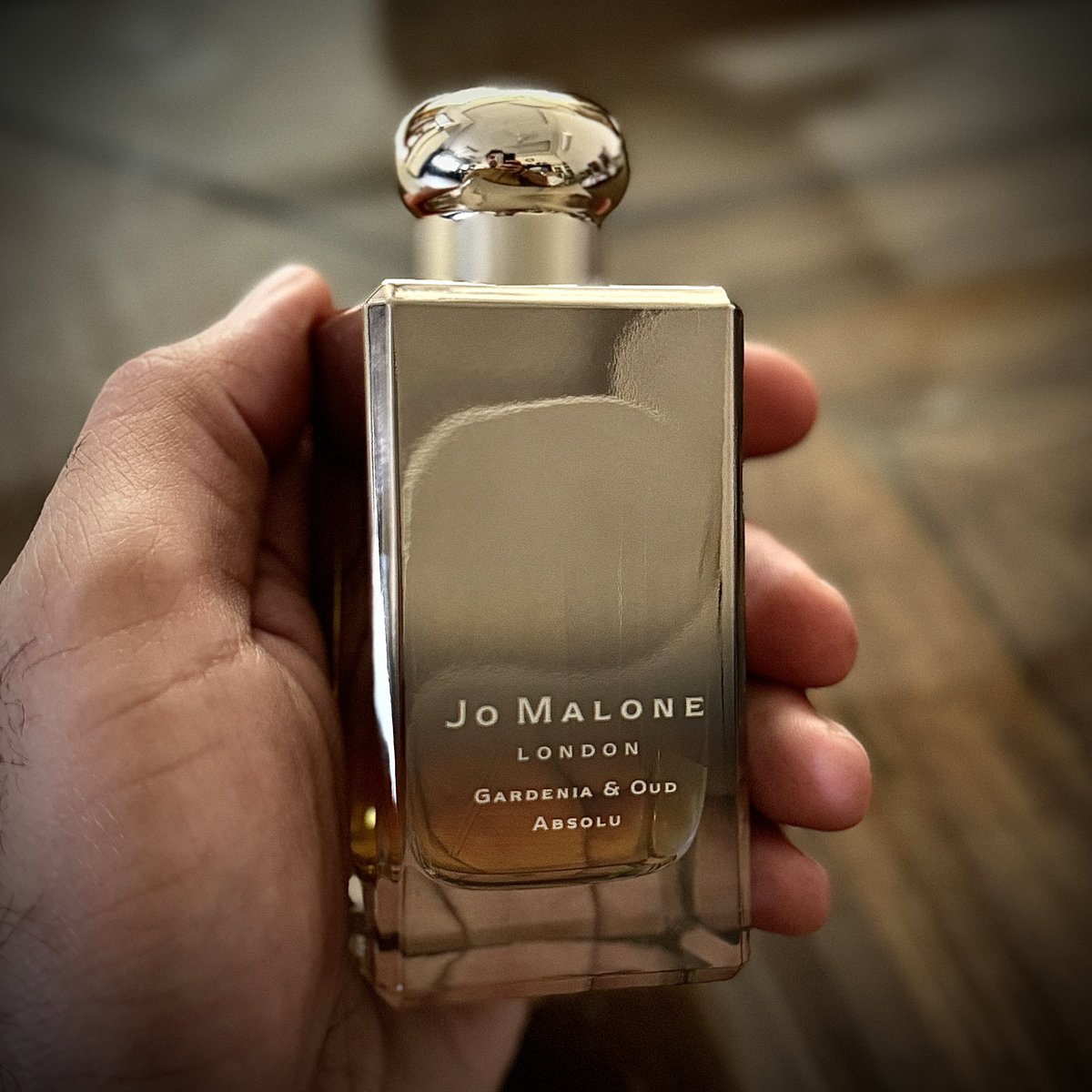 Been collecting good perfumes for quite some time now, this being my 77th bottle of a fine perfume Have attended a course on perfumes and willing to share the knowledge Let me know if you need any recommendations 🙏