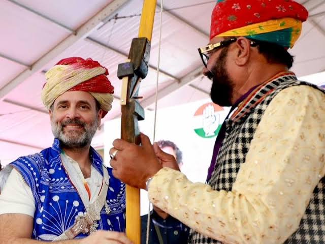 लक्ष्य तो आज भी महेन्द्रजीत सिंह मालवीया के भरोसे ही है, बस टीम में थोड़ा सा बदलाव है..
#Banswara #Rajasthan #LokSabhaElections2024