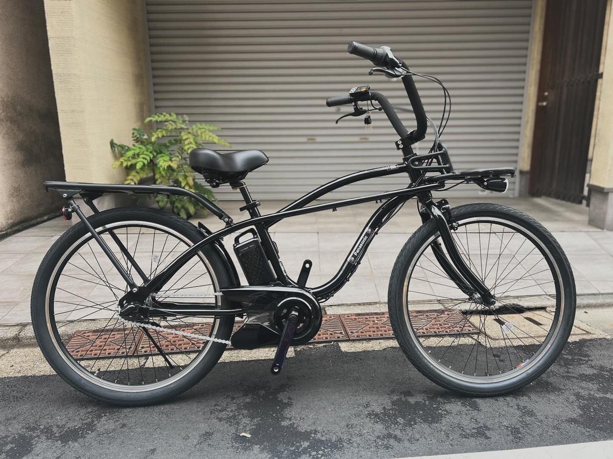 cpa5881's tweet photo. #panasonic  #BP02 #シャドウブラック
#BEAMS とのコラボ電動アシスト自転車です^ ^
ラフ、ストリートに乗りたい方に是非♪
他のお色もお取り寄せ可能ですよー^ ^

#志茂
#赤羽
#自転車
#自転車屋
#サイクルパートナー赤羽店 https://t.co/iOHfTcbGxY