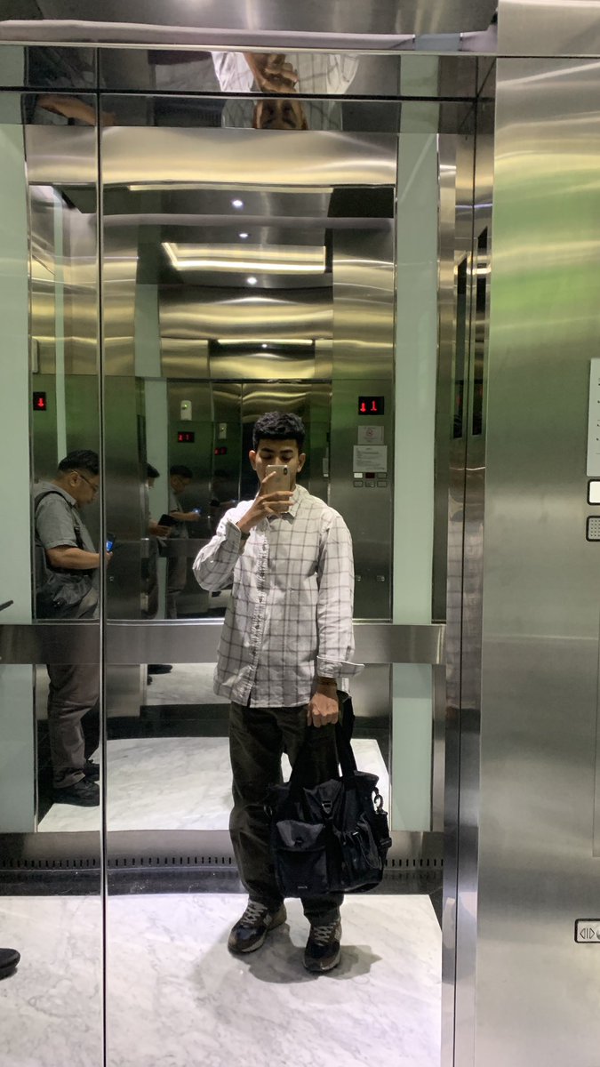 Devkaann's tweet photo. Gatau keneps suka bgt sm poto jumat kmrn https://t.co/tCVFKoGZdg