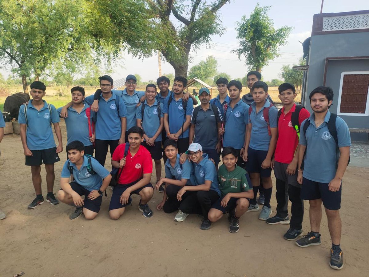 vnbpspilani's tweet image. 🚴‍♂️🌿 Embracing Nature's Beauty: BPS Pilani Boxing Team's Cycling Adventure! 🌳🌟

A group of 18 enthusiastic students from our boxing team embarked on a memorable cycling trip covering 20 kilometers, accompanied by their dedicated coach.
#NatureAdventure #BoxingTeam #CyclingTrip