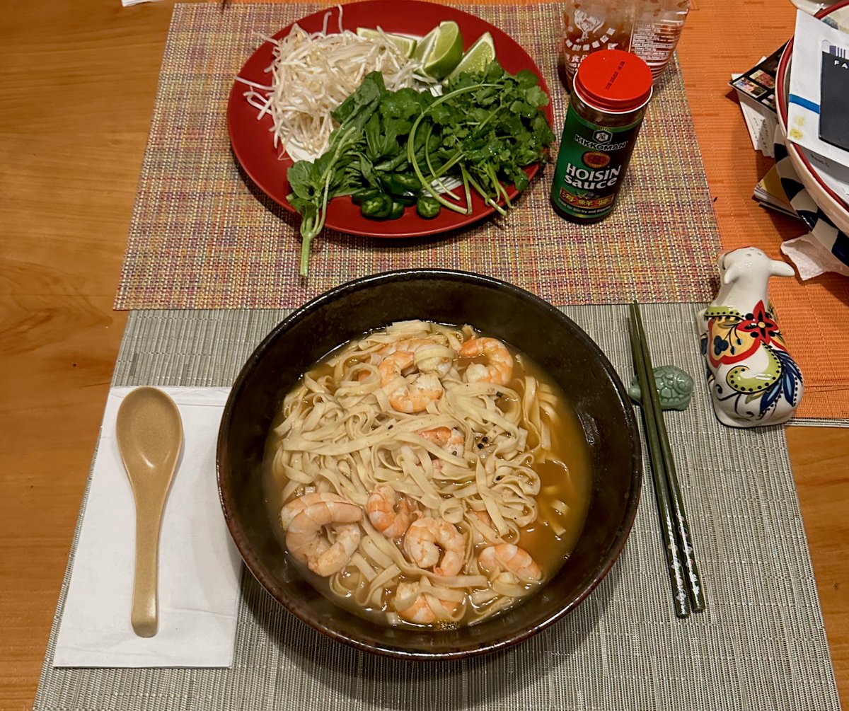 But first before a long week of kosher, my go-to comfort dish: shrimp pho with homemade five-spice crab stock (and a very large glass of pinot, not pictured) #chiliwichdinnerseries