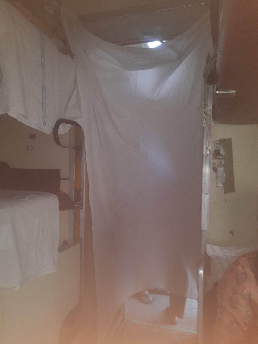 sanchitlax's tweet image. "@IndianRailways, booked 3AC on train 0143 but AC's not working due to coach gate issue. Complaints ignored. Paid for comfort, got discomfort. We've paid good money for this special train, but the service is subpar.  @RailMinIndia, please intervene! #RailwayFail #ACNotWorking.