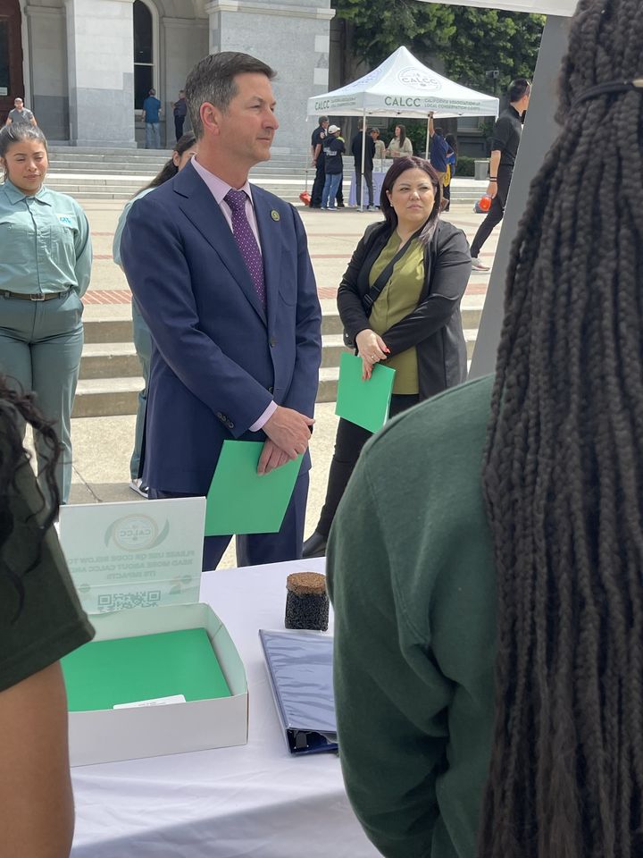 Assemblymember Chris Ward met with Local Corpsmembers to learn more about what Local Corps   do to help our communities increase their climate resilience and respond to natural disasters!  #GovEdDay24 #climatebondin2024 #climatebond2024 @CAgovernor @ilike_mike @CASpeakerRivas