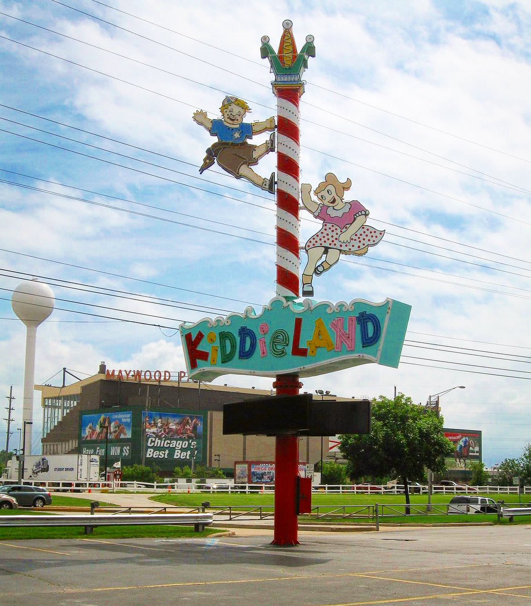 Two long lost Chicagoland Treasures.

Did you get to go to either Kiddieland or Maywood Park?

#ChicagoHistory ☑️