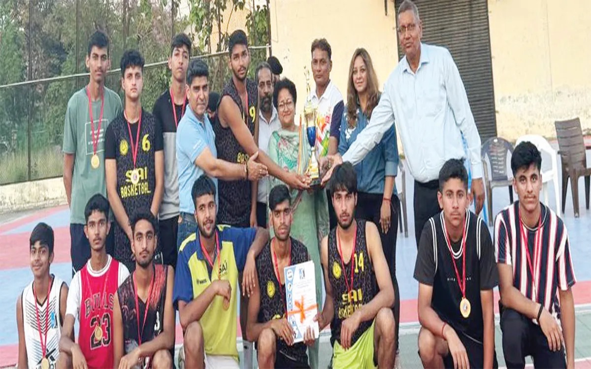 Jammu District Junior Basketball Championship was organised by the Jammu District Basketball Association under the aegis of J&K Basketball Association MA Stadium from the 20 to 21 of April. #jammukashmir