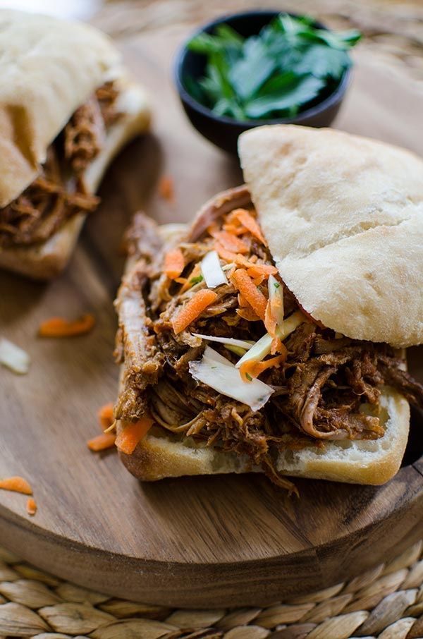 Pulled pork - so tender made in the #slowcooker! You’ll need a pork, carrots, onion, jalapeños, garlic, chili powder, cumin, paprika, chicken broth, crushed tomatoes, pineapple juice, worcestershire sauce, oil and vinegar. 📌 RECIPE: buff.ly/2Uhm3mX #pork #cooking