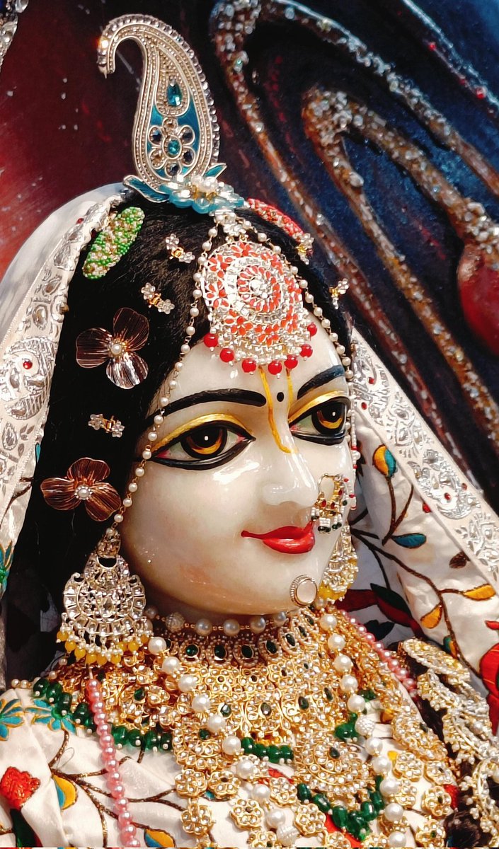 22/04/2024 चैत्र शुक्ल पक्ष चतुर्दशी तिथि में आज ठा. श्री #प्रियाकान्त जू भगवान के अलौकिक #श्रृंगार #दर्शन प्रियाकान्त जू मंदिर #प्रियाकांत_जु_मन्दिर_वृन्दावन 

!! राधे राधे बोलना पड़ेगा !!

#DnThakurJi #vssct #vsscm  #VssctOnline #thakurji #priyakant_ju #vrindavan #Darshan