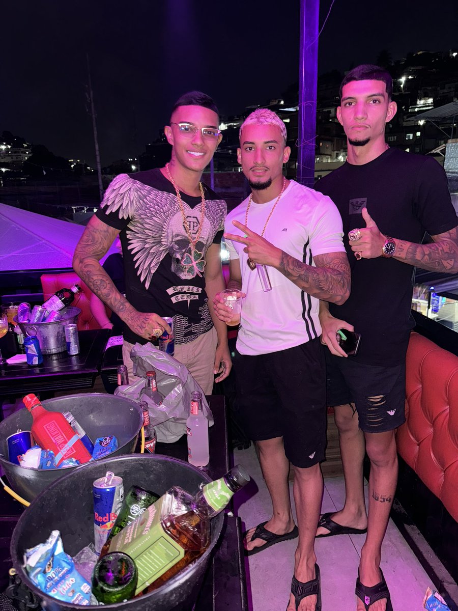 KauaMello19's tweet image. carregou aí ?😅🤴🏽🔥