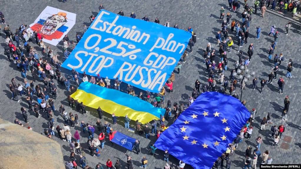 A rally with a performance was organized in the center of the Czech capital, Prague, on Old Town Square, in support of Estonia's proposed plan for EU military assistance to Ukraine. The co-organizer, Michal Majzner, said that the rally aims to support the Estonian proposal to…