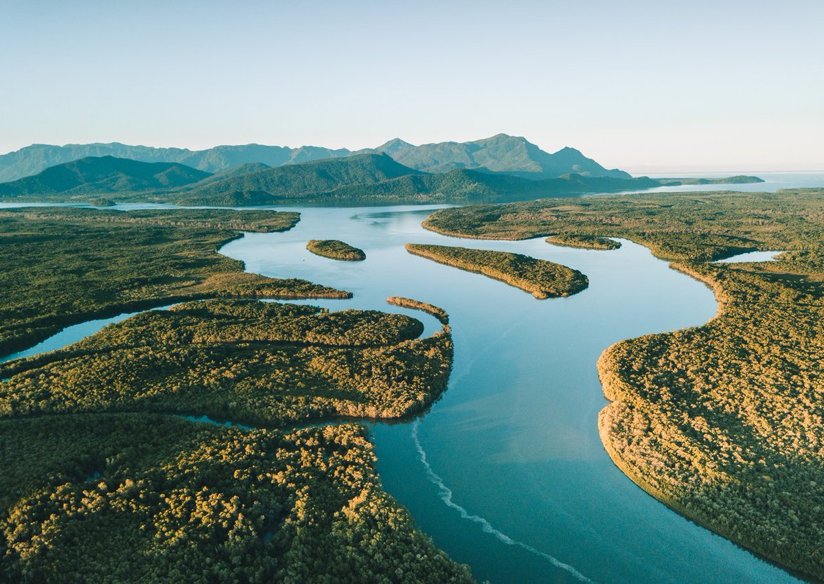 Happy Earth Day! 🌏️ from beautiful Townsville North Queensland🦋⁠ Let's celebrate our beautiful planet by taking care of it and appreciating all its wonders. Today, we hope you get the opportunity to explore our breathtaking region and truly appreciate this planet's beauty 💚