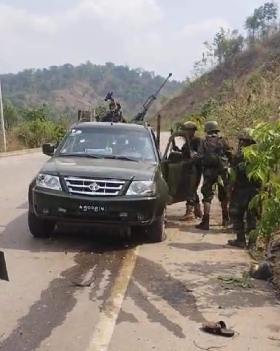 IrrawaddyNews's tweet photo. Resistance group Cobra Column said it intercepted a junta military column in the Dawna mountain range on Sunday, damaging a vehicle and seizing ammunition. The junta troops were heading to Myawaddy, which was seized by Karen resistance forces this month. #WhatsHappeningInMyanmar https://t.co/135PKY2GRp
