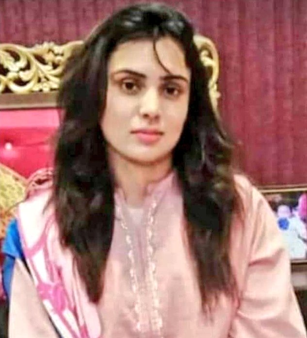 QAU_HistoryDep's tweet photo. RIP Aimen Sarwar, History Dept alumna. Condolences to her family &amp; loved ones. Her legacy in history &amp; memories of her vibrant spirit will live on 

#AimenSarwar #HistoryDepartment #Alumni https://t.co/mtvXsLW3lb