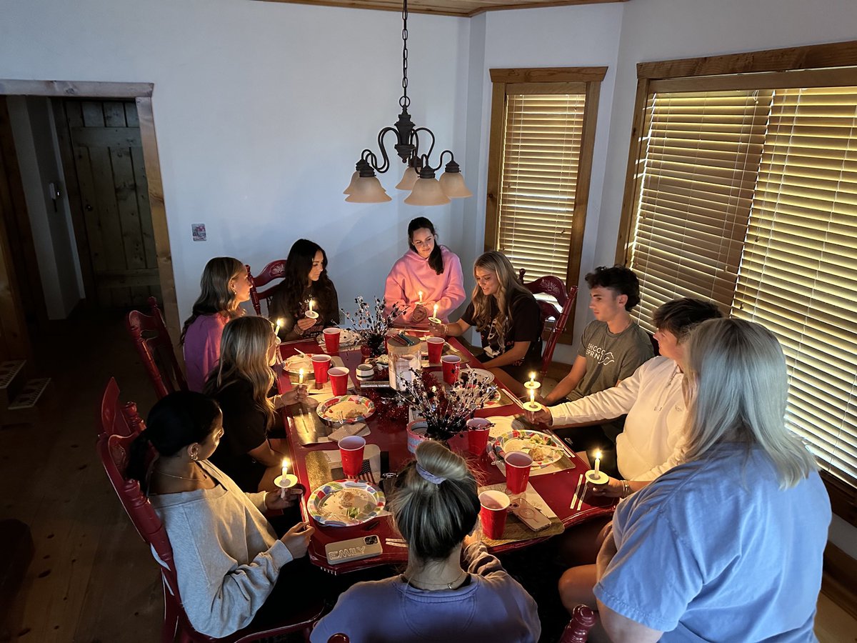 Last Sunday Night Bible Study! These kids have been such a blessing to me! Go shine the light of Christ! Love you guys so much! ❤️✝️