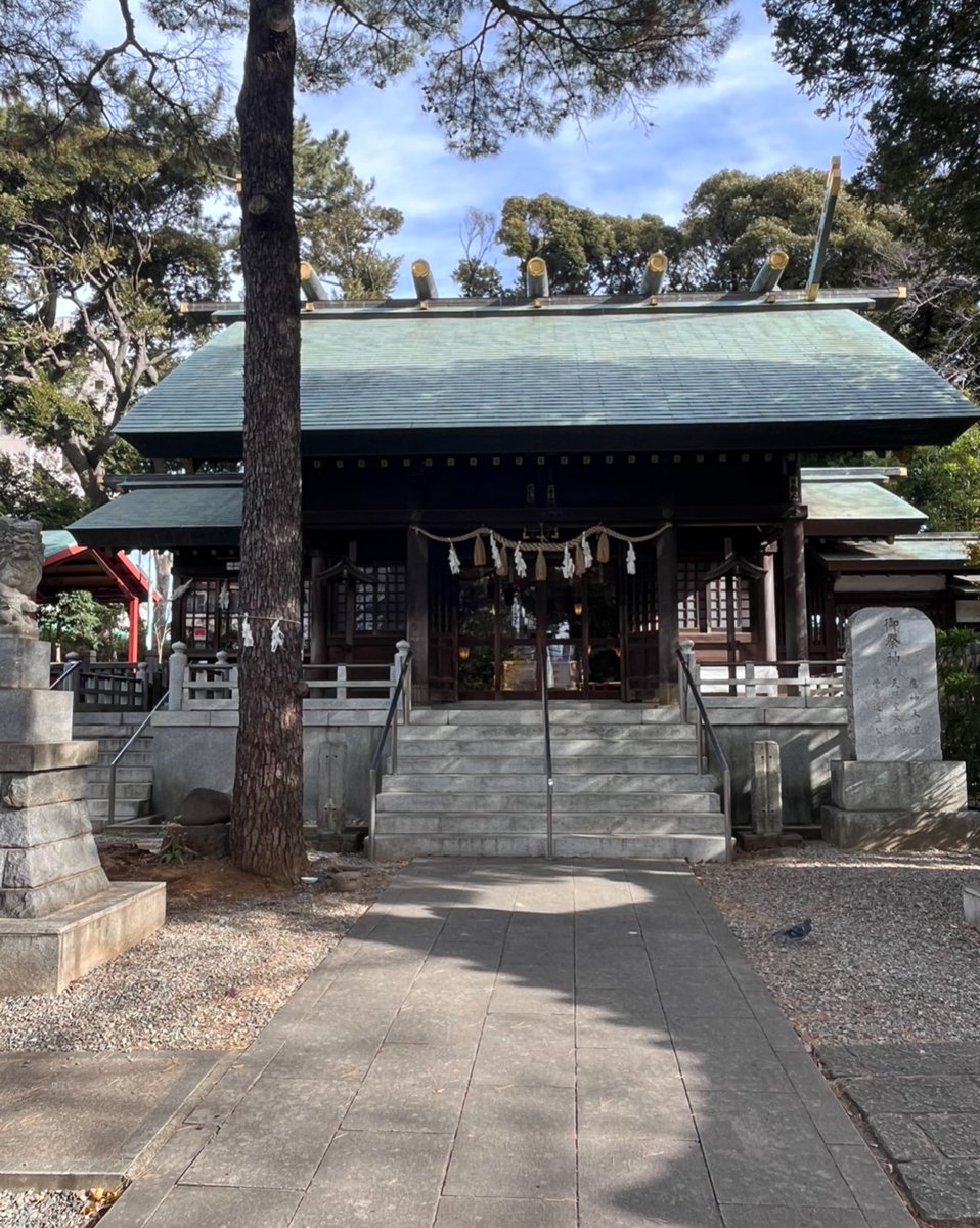 東急花御朱印、49、用賀神社【神明社】御祭神、天照大神・應神天皇・仲哀天皇・神功皇后・倉稲魂命・市杵島姫命・大山祇命・菅原道真公、創建は、不明らしい。用賀に鎮座する神社、ヨーガとは、この地にあったよヨーガ村でヨガが栄えた事から用賀といわれているらしい。ほんとかな？🤔
 #用賀神社