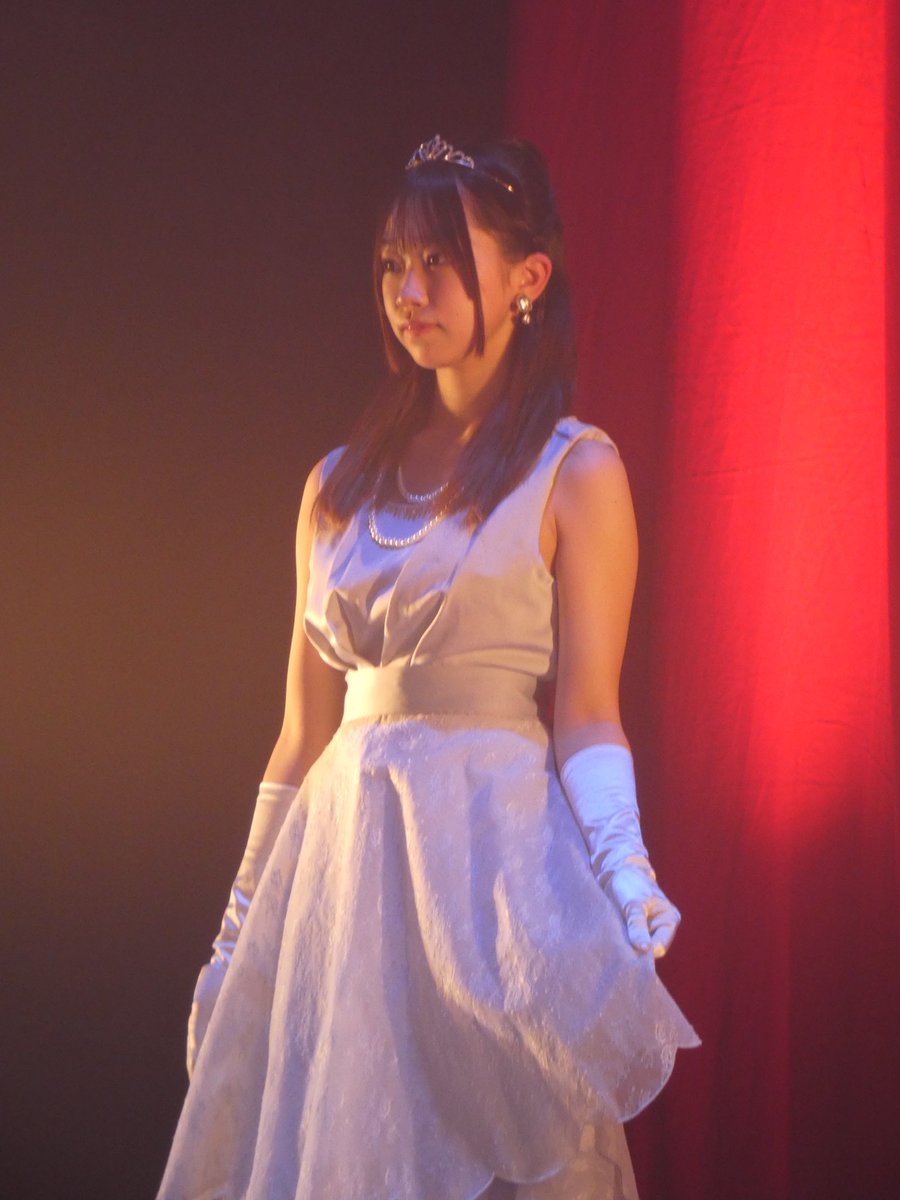 riataro03's tweet photo. レッスン始めて8ヶ月くらいかな?!
4月7日は初めての発表会でした⸜( ◍´꒳`◍ )⸝♡♡
輝いてたよ𖤐´-

#ヒーローズアカデミー #6人兄姉妹弟 #長女
#初めまして #輝 #ヒーローズアカデミー発表会 https://t.co/9tGYESKwWj