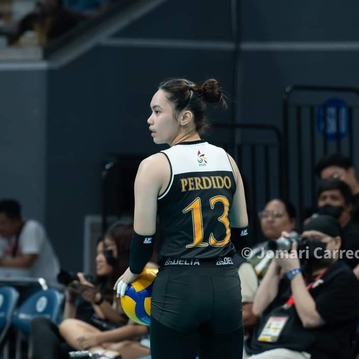 juanwizxh's tweet photo. "Life kicks you around sometimes. It scares you and it beats you up. But there's one day when you realize you're not just a survivor. You're a fighter. 

Napaka Selfless na bata always wants to share the spotlight with anyone, Susukuan ka na ng iba. But not me Jonna 😉🫰

🎥 ctto https://t.co/1HtOAZ4GdN